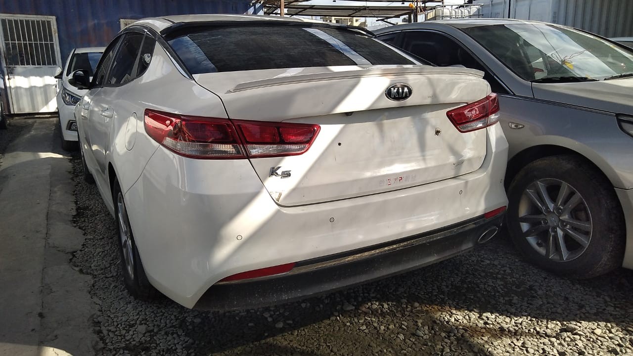 carros - KIA K5 2018 BLANCODESDE: RD$ 725,100.00 4