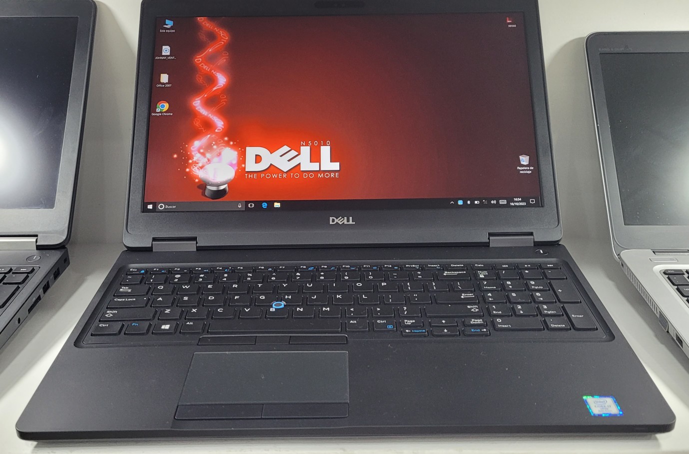 computadoras y laptops - Dell 5590 17 Pulg Core i7 8va Gen Ram 16gb Disco 512gb Video 8gb