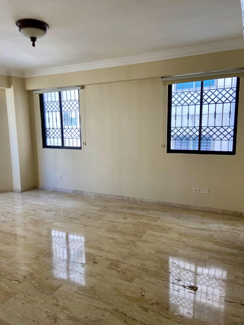 apartamentos - Piantini 298m2 7mo piso 3 habitaciones 3.5 baños estudio 2 parqueos  2