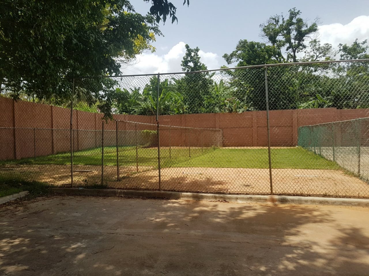 otros inmuebles - Completo deportivo en santo domingo  norte 
 1