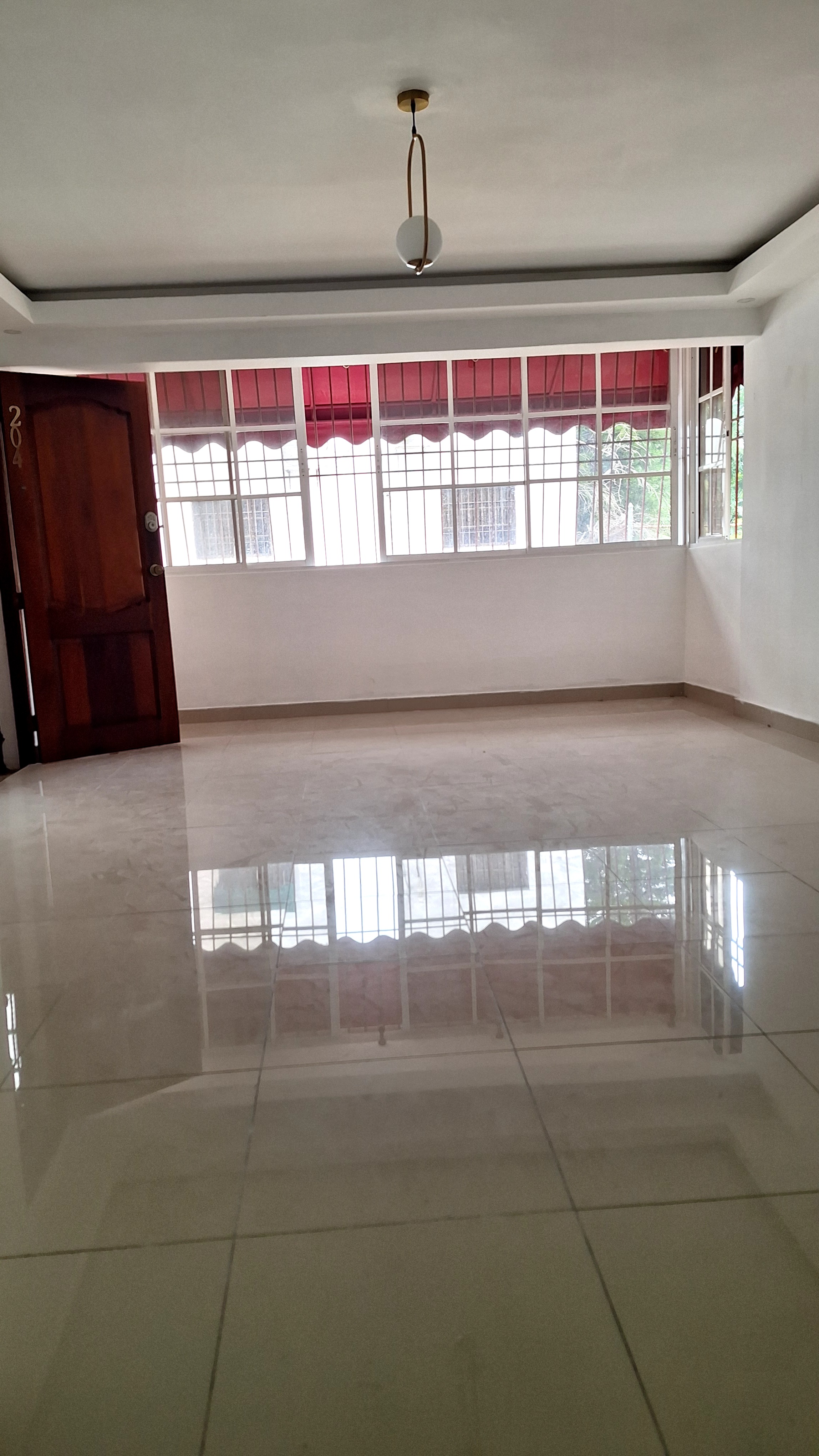 apartamentos - VENDO CENTRICO SEMIREMODELADO