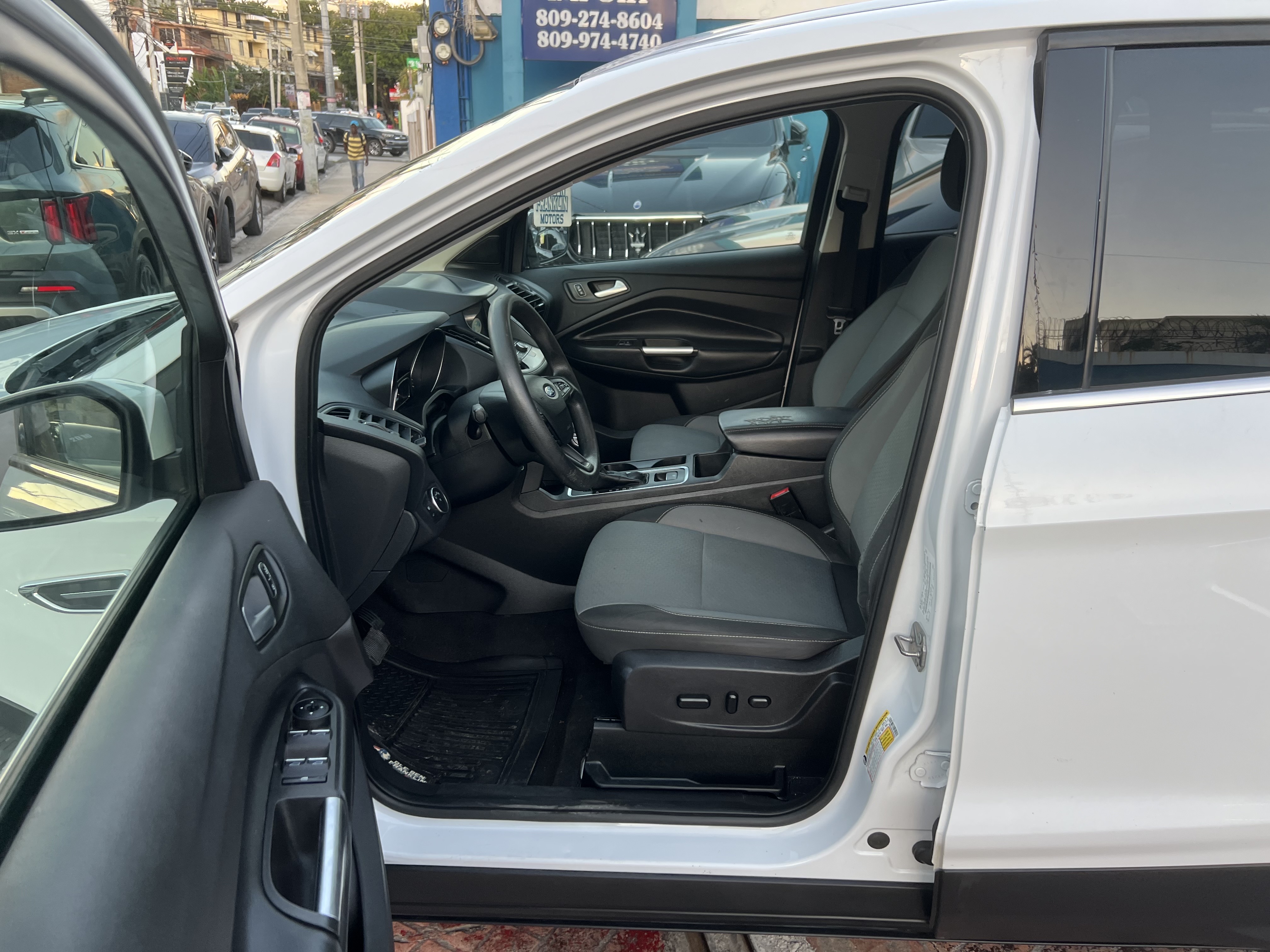 jeepetas y camionetas - Ford Escape 2019 SE 6