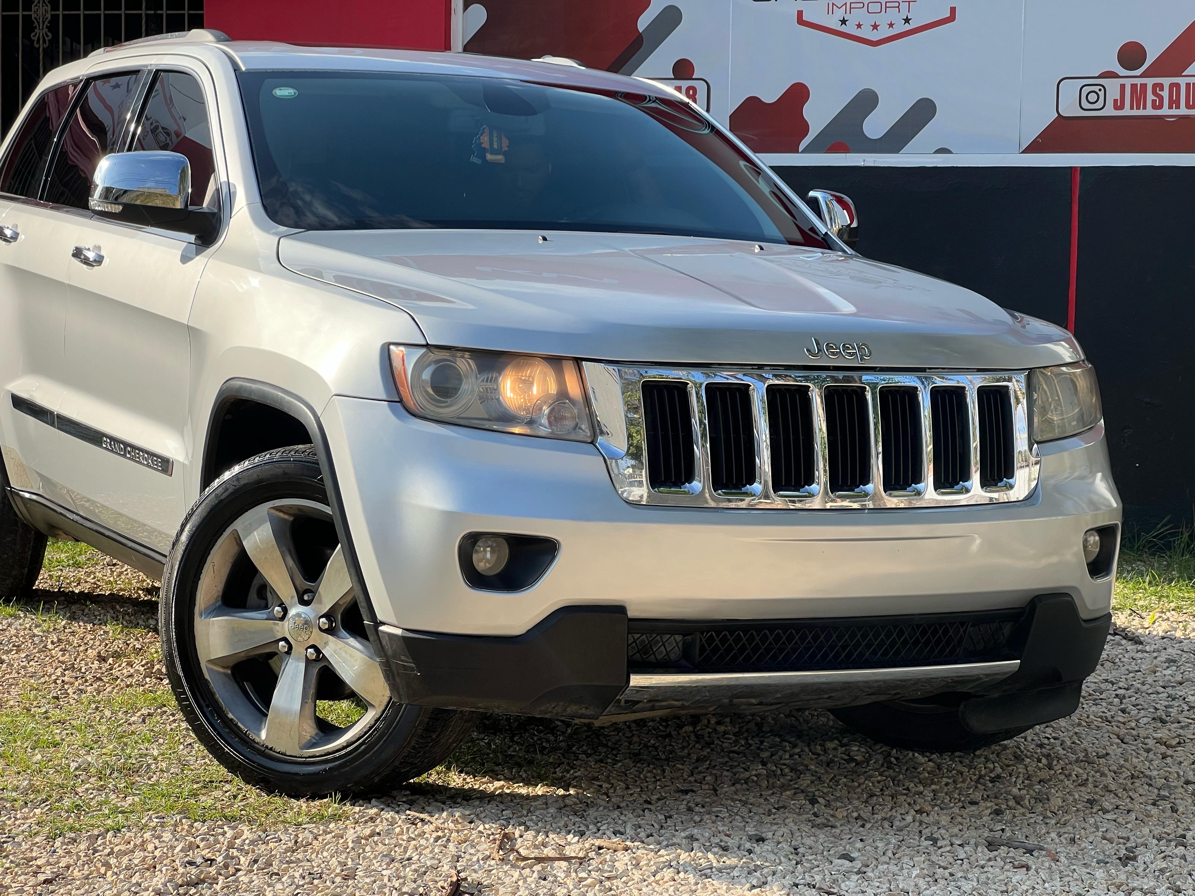 jeepetas y camionetas - JEEP GRAND CHEROKEE LIMITED FULL PANORÁMICA AÑO 2011 1