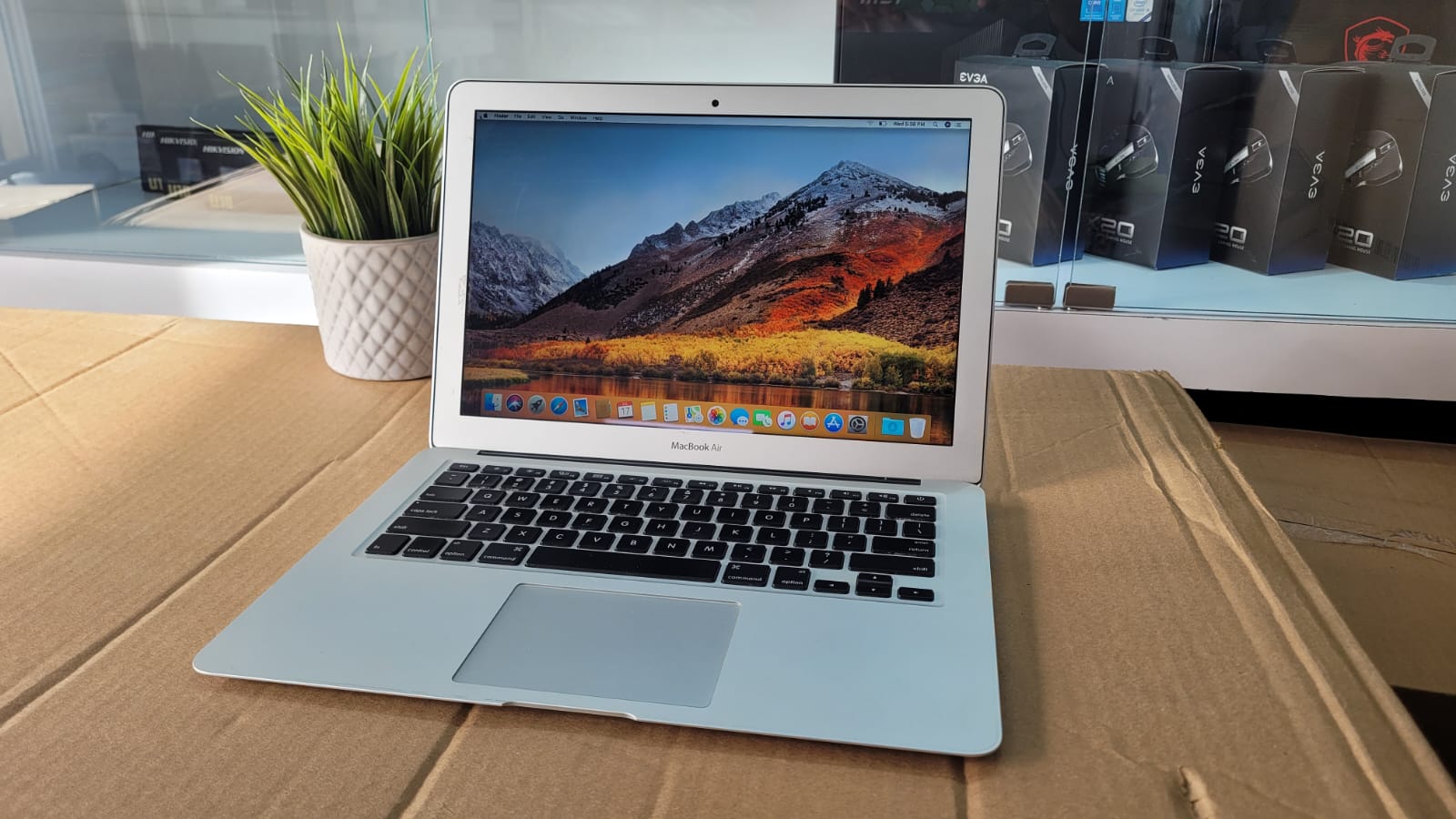 computadoras y laptops - Macbook Air 2014 i5 4Gb , 128  3