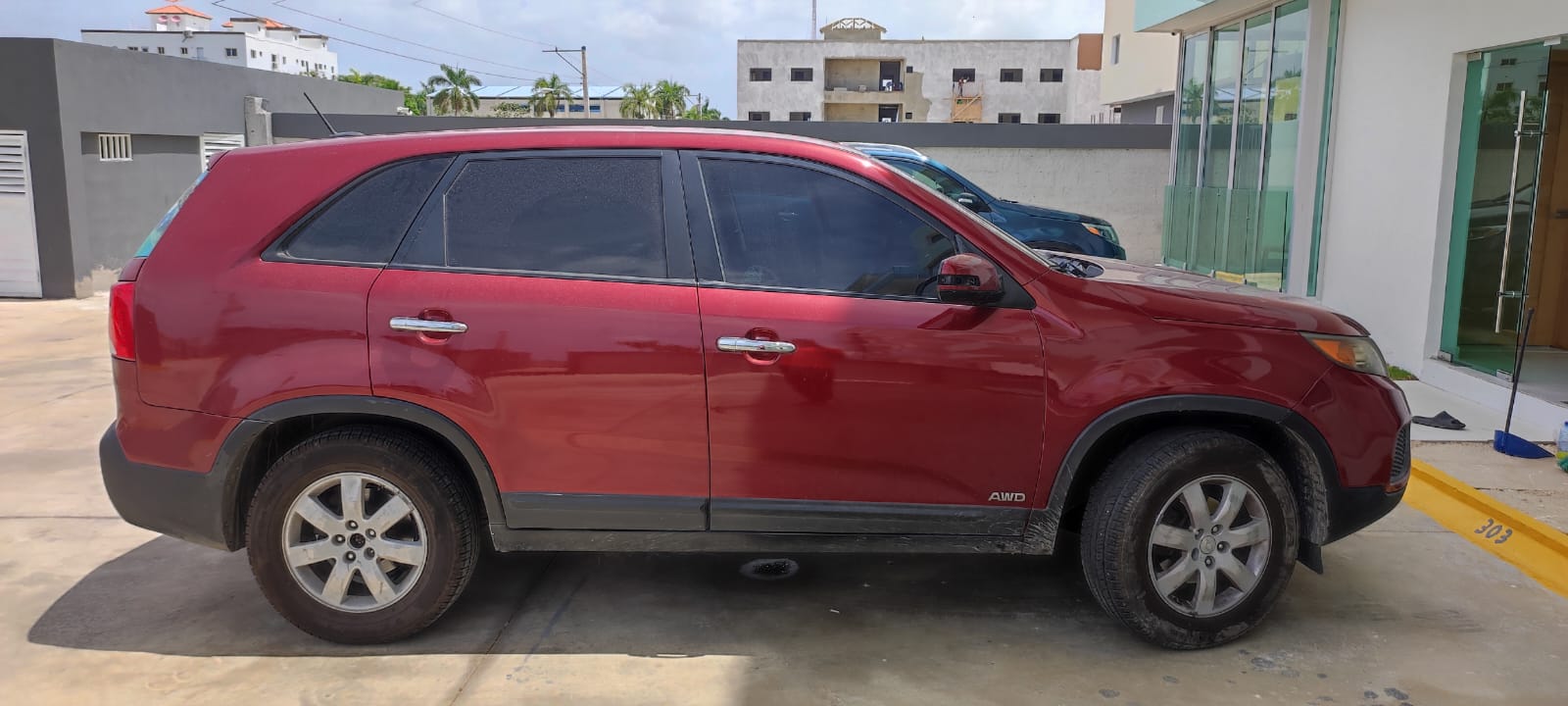 jeepetas y camionetas - Kia Sorento 2011 en muy buenas condiciones  1