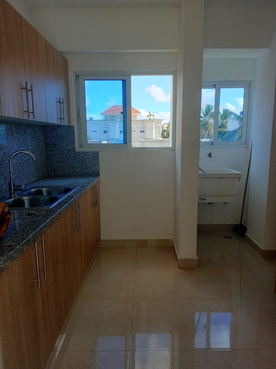 apartamentos - Alquilo en mirador del oeste 4to piso 3hab, 2baños 1