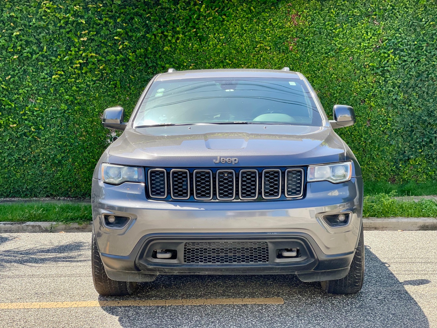 jeepetas y camionetas - Jeep Grand Cherokee Laredo 2017 2