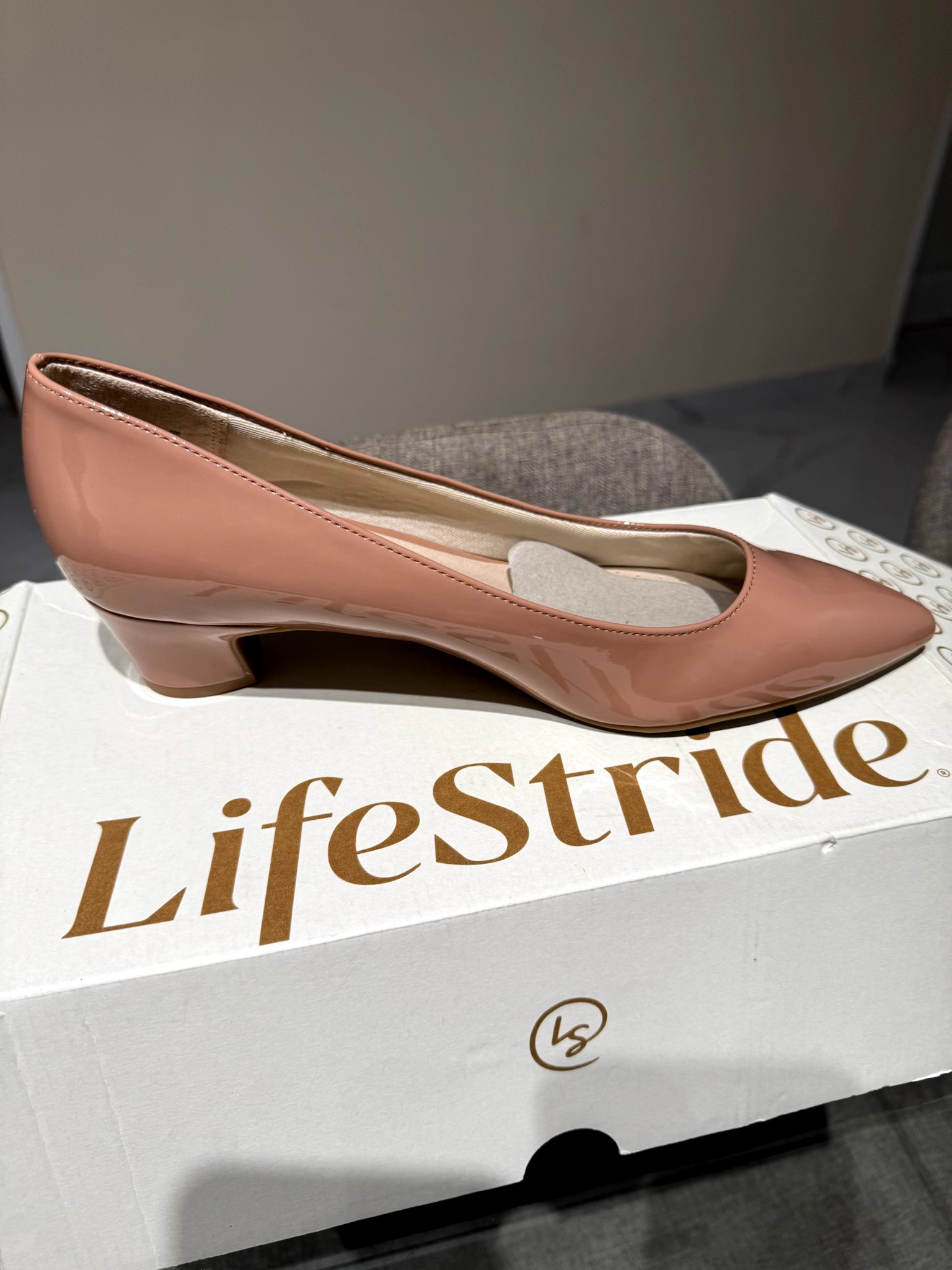 zapatos para mujer - Zapatos Lifestride Nude totalmente nuevos 9 1/2 W 4