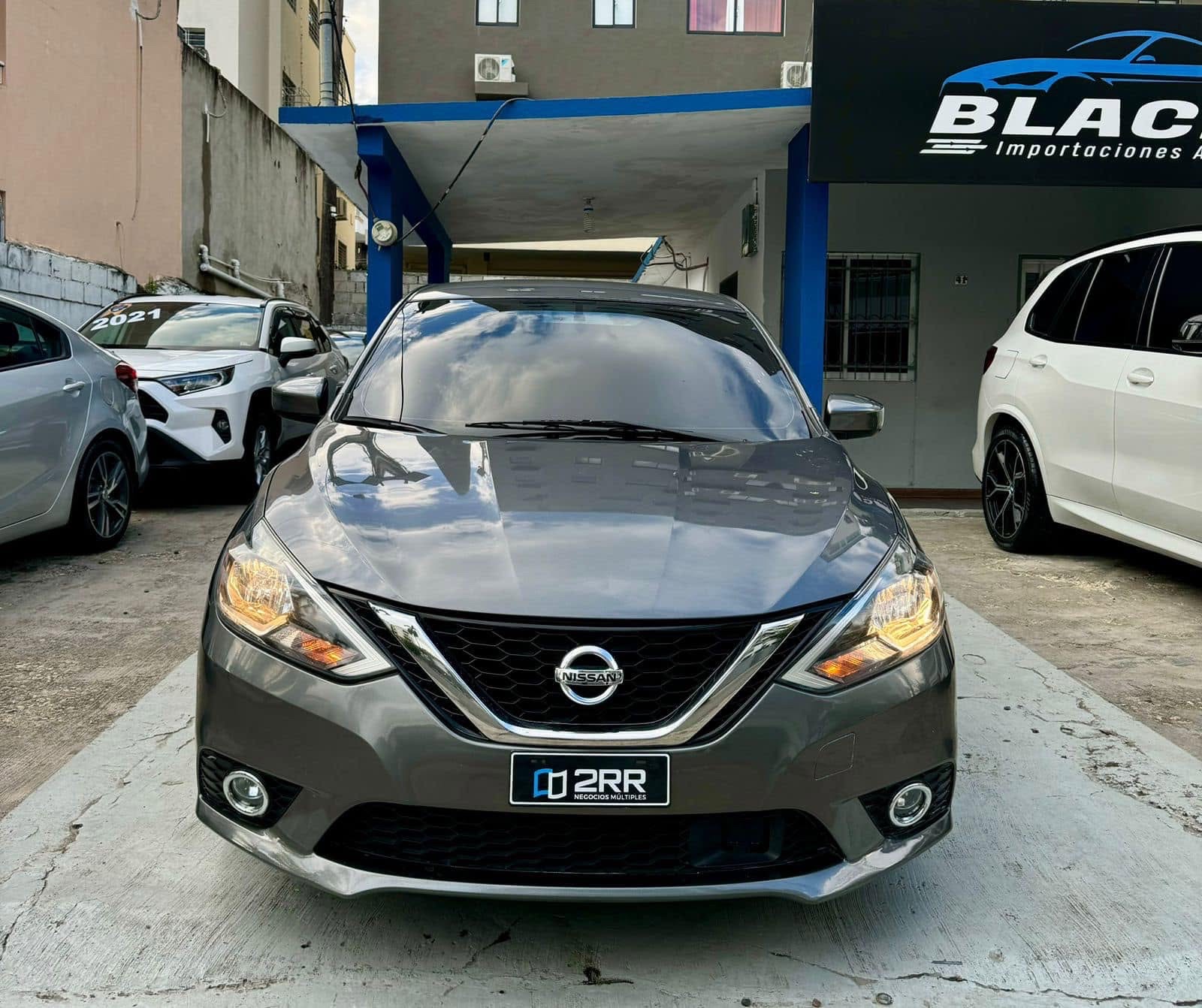 carros - Nissan Sentra SV 2018 3