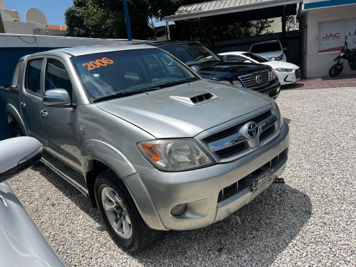 jeepetas y camionetas - Toyota Hilux 2006 límite full 0