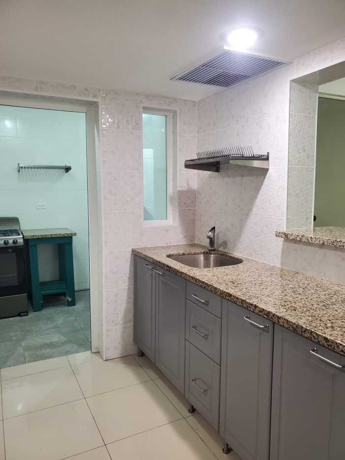 casas - En Venta Espectacular Casa tipo Dúplex con Apartamento incluido Bavaro 2