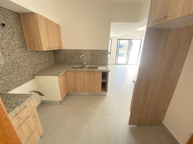 apartamentos - Vendo y Alquilo Apartamento Nuevo en Evaristo Morales 3