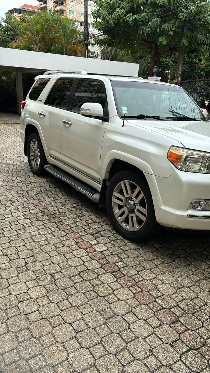 jeepetas y camionetas - Toyota 4runner límite 2011 