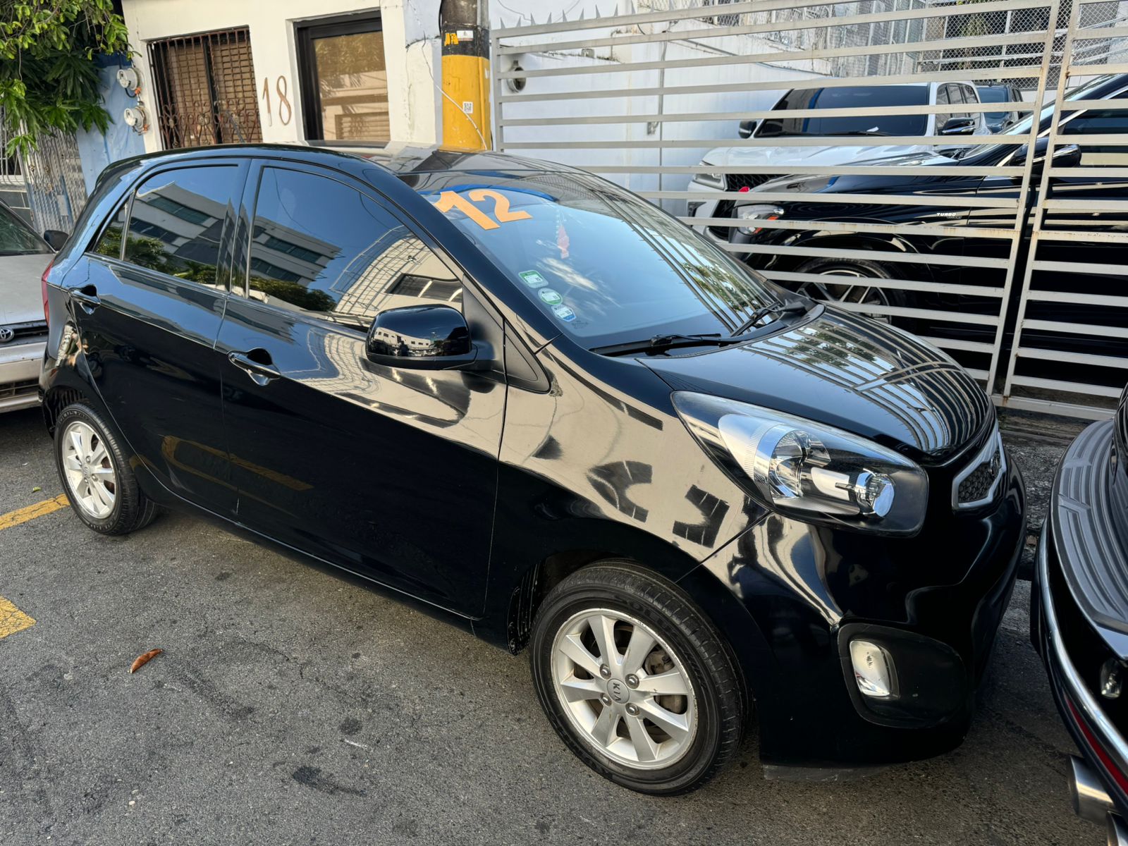 carros - Kia Picanto 2012