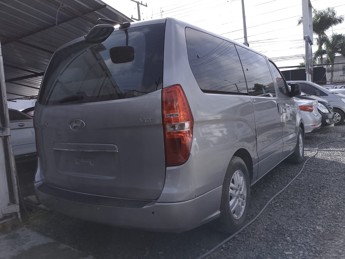 jeepetas y camionetas - HYUNDAI GRAND STAREX 2018 GRISDESDE: RD$1,220,100.00 8