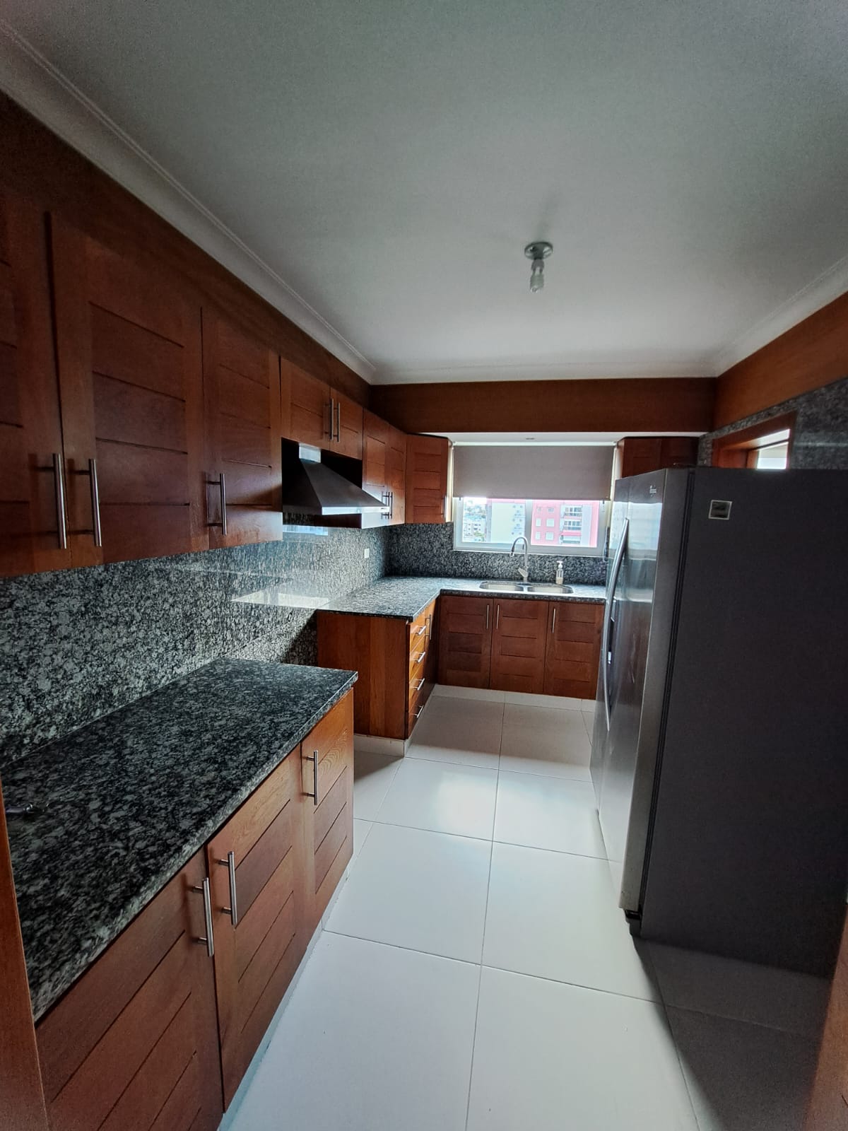 apartamentos - Alquilo Apto Grande en Evaristo Morales 5