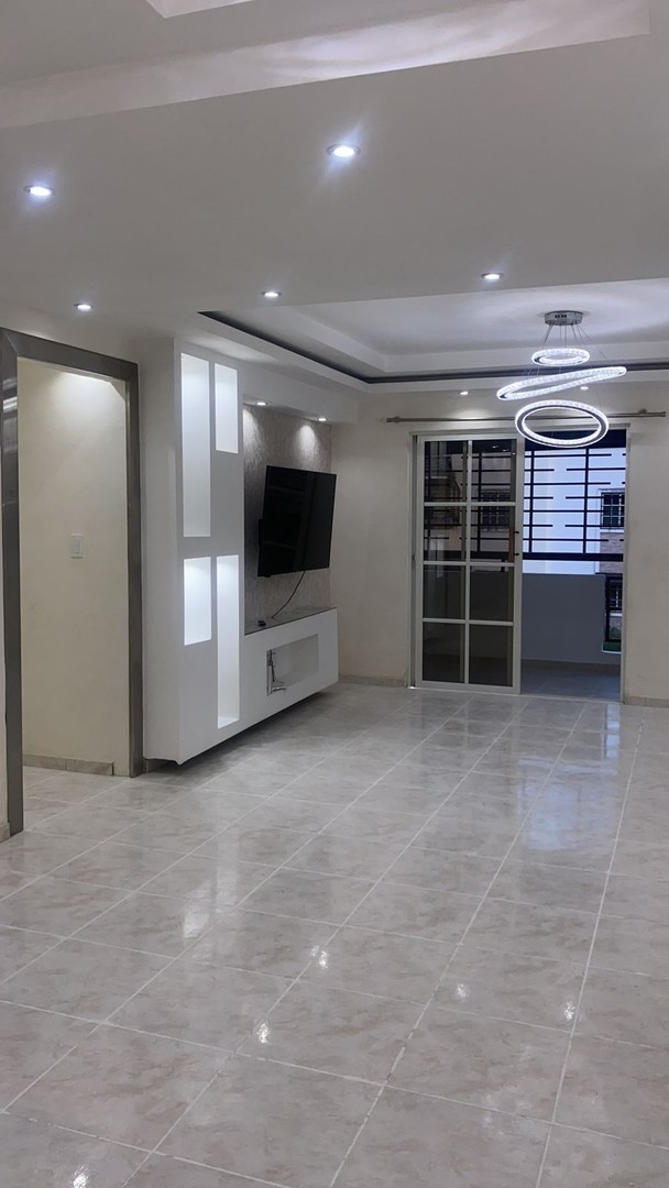 apartamentos - EN Venta Apartamento de 3 en Residencial Cerrado en Santo Domingo Este