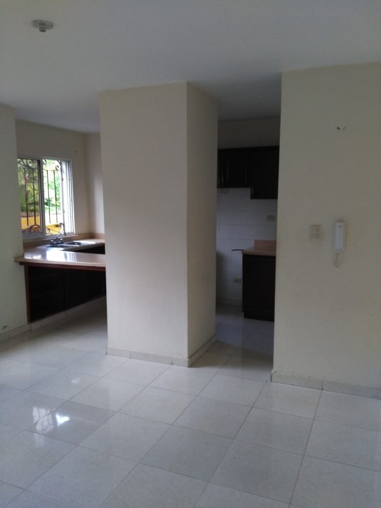 apartamentos - Vendo apartamento 
República de Colombia 
Con Jacobo (casi en la misma esquina)
 5
