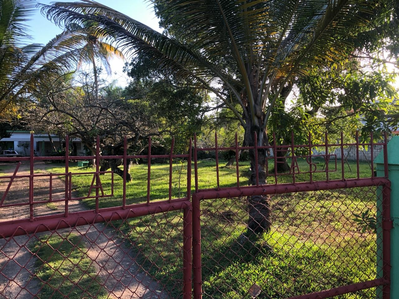 solares y terrenos - Terreno en venta en el sector Urbanización Los Jardines,  Boca chica, Santo Domi 4