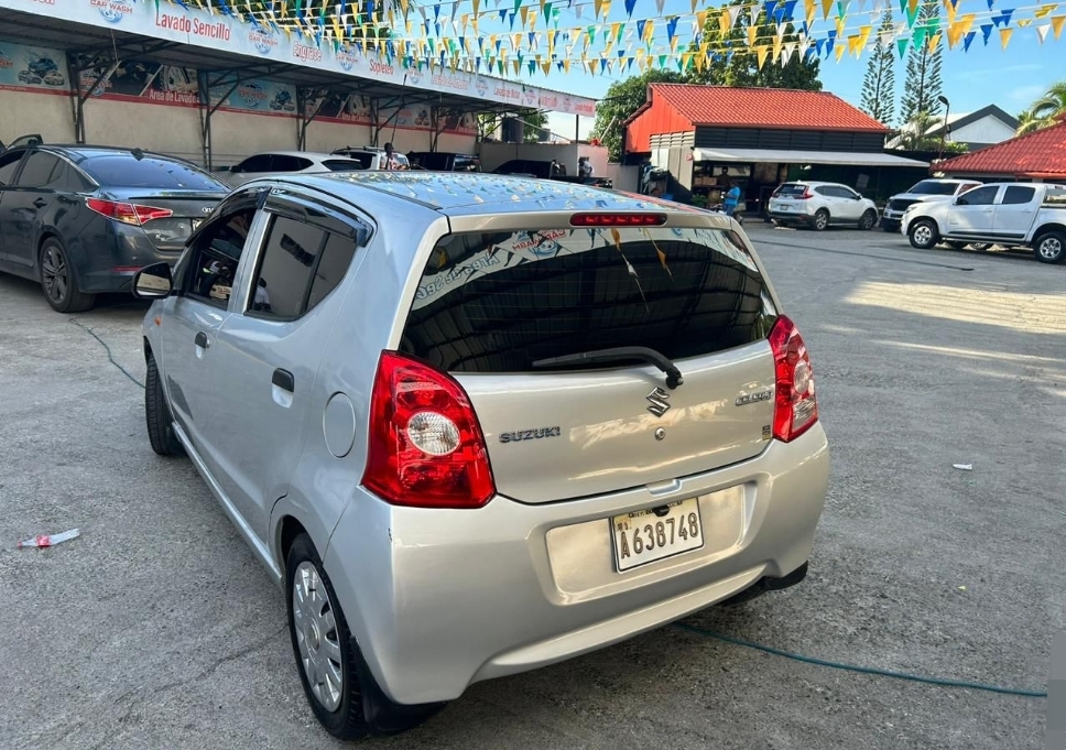 carros - CARRO SUZUKI CELERIO AÑO 2014 5