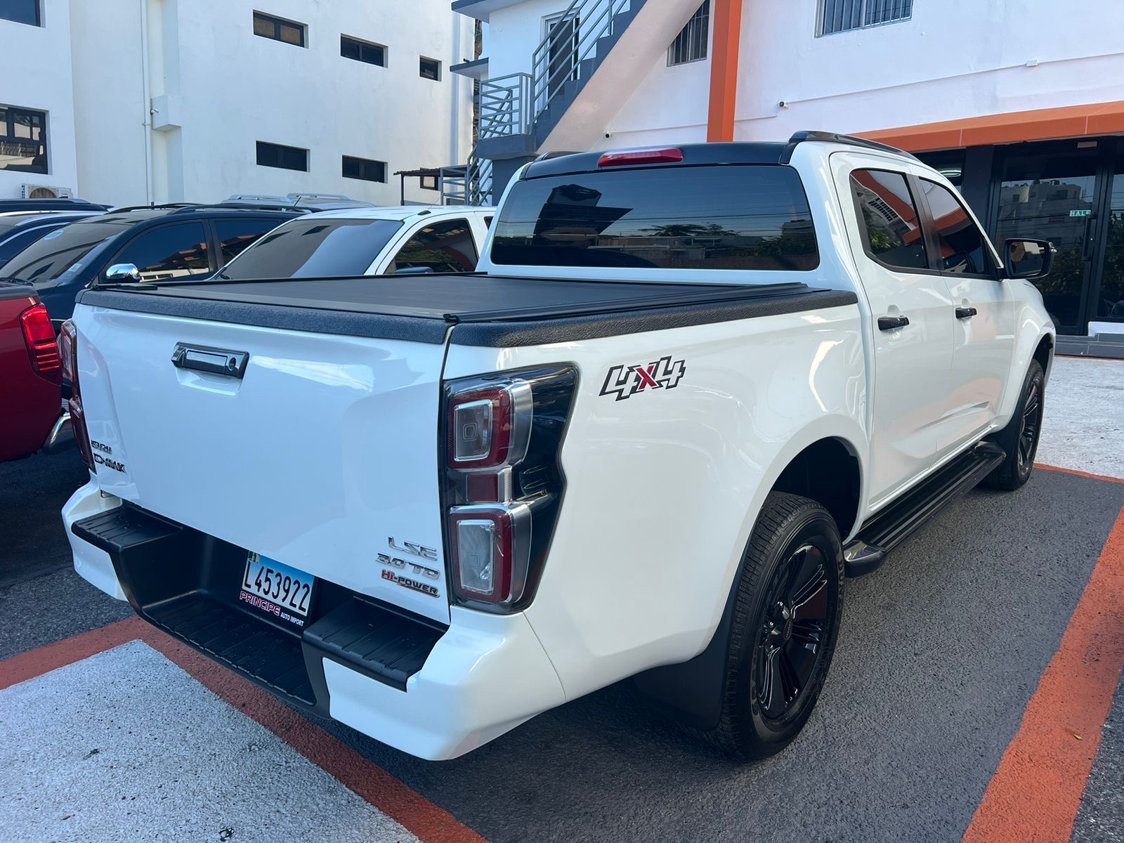 jeepetas y camionetas - Isuzu Dmax 2023  4