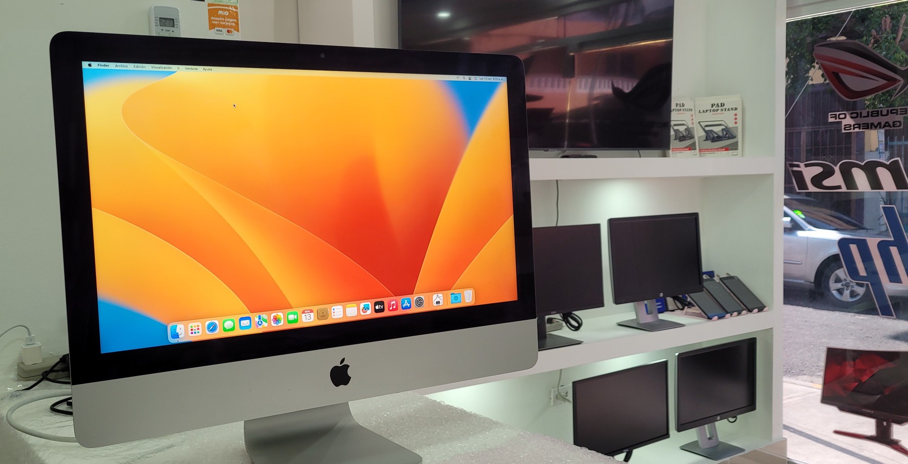 computadoras y laptops - Apple imac 4K 21.5 Pulg Core i5 Mem 16gb DDR4 Disco 512gb Solido Completa full