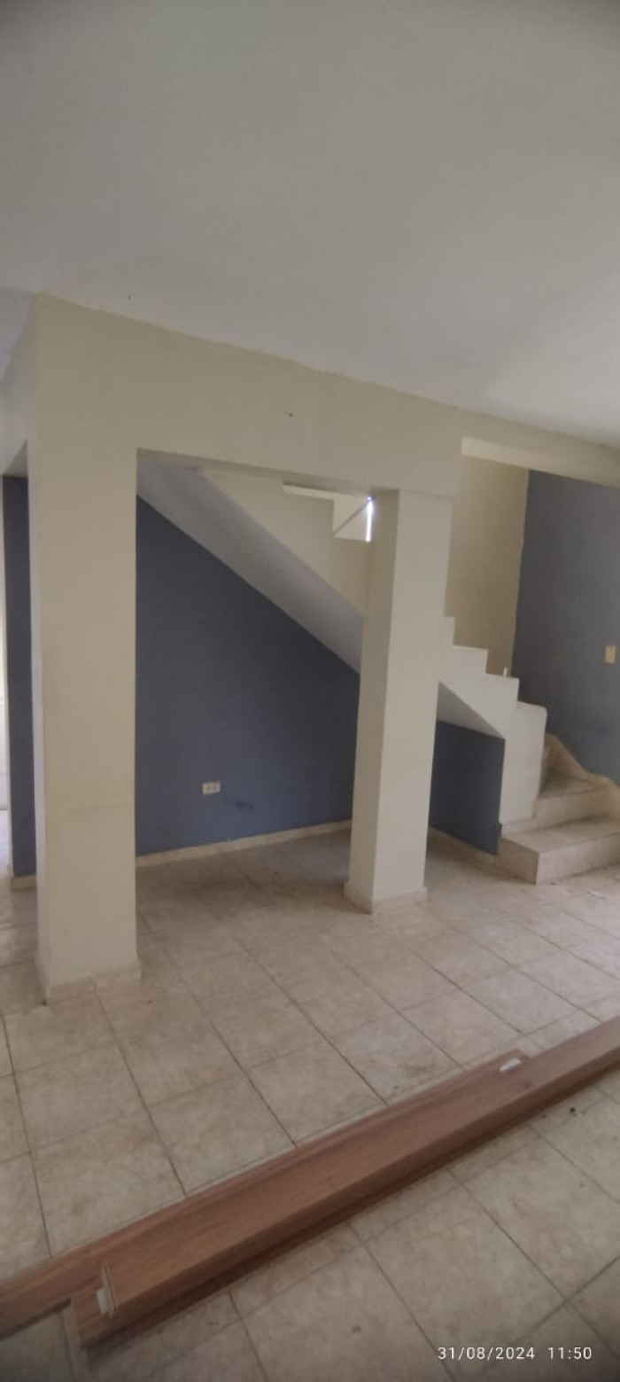 apartamentos - Venta de casa en los padro de San Luis  3