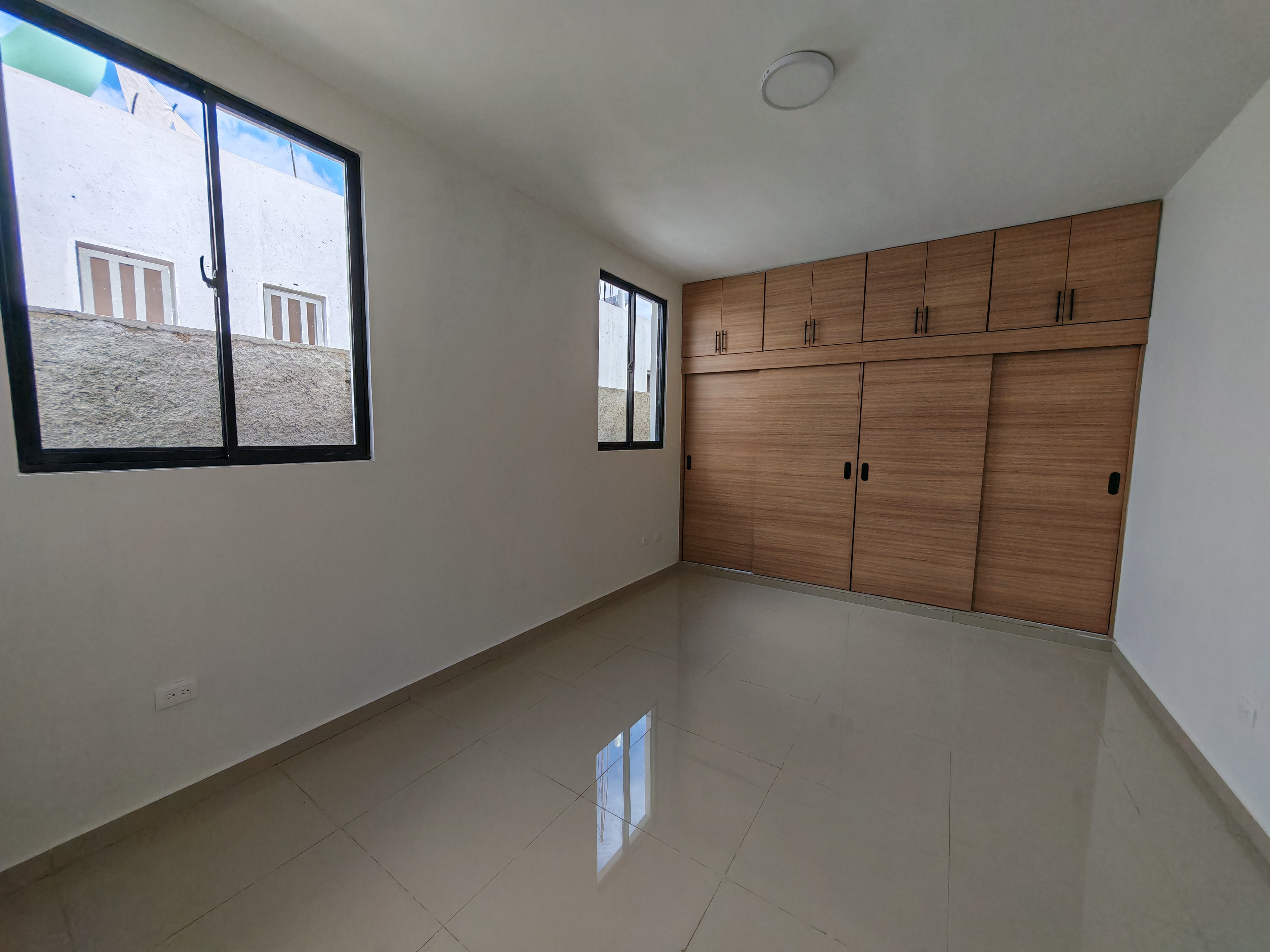 casas - Se Vende Nueva y Moderna Casa en Residencial 2