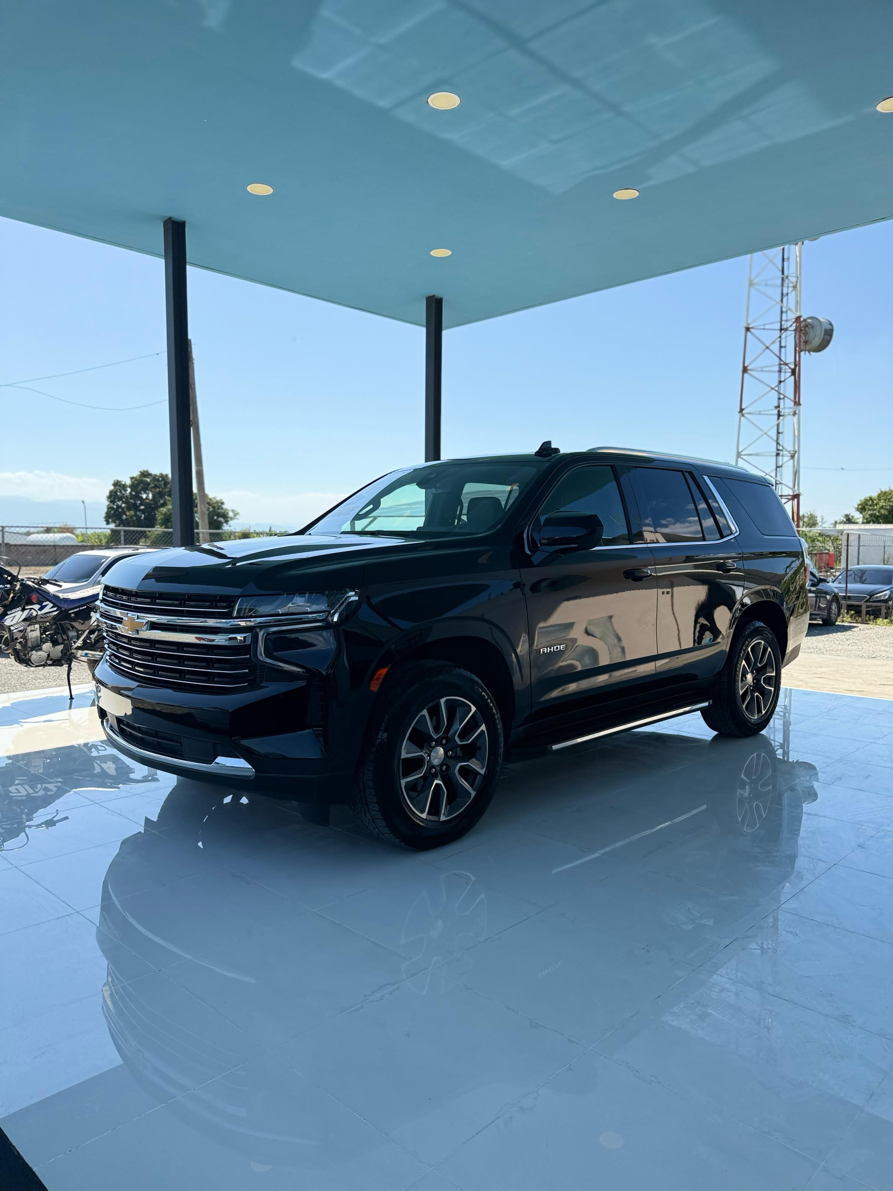 jeepetas y camionetas - Chevrolet Tahoe LT 2021 8