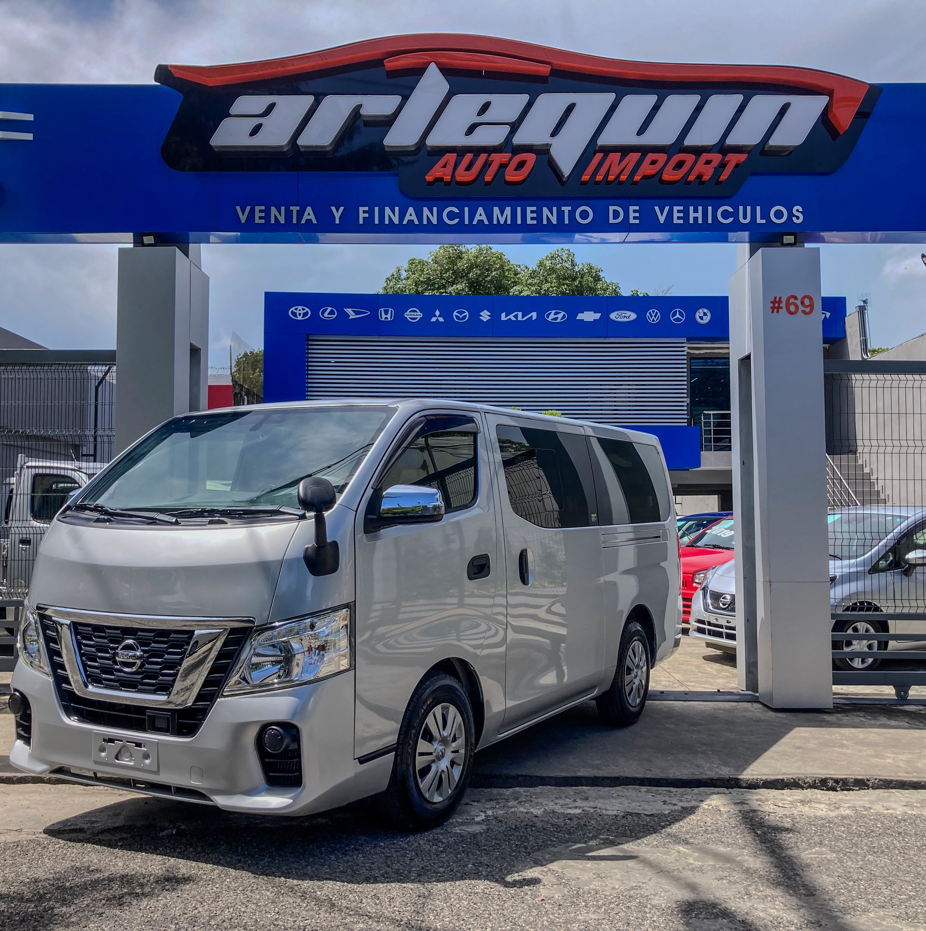 jeepetas y camionetas - Nissan Caravan NV350 2019