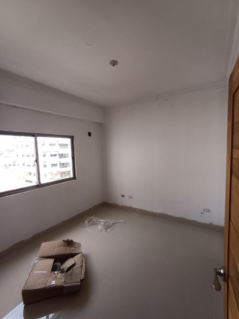 apartamentos - VENTA DE MAGNIFICO APARTAMENTO UBICADO EN LO MEJOR DE LOS PRADOS 7