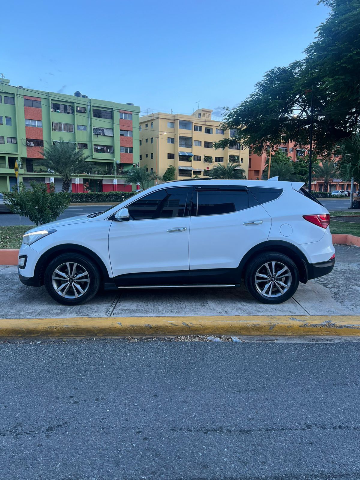 jeepetas y camionetas - 2015 Hyundai Santa Fe Dohc Panorámica 2