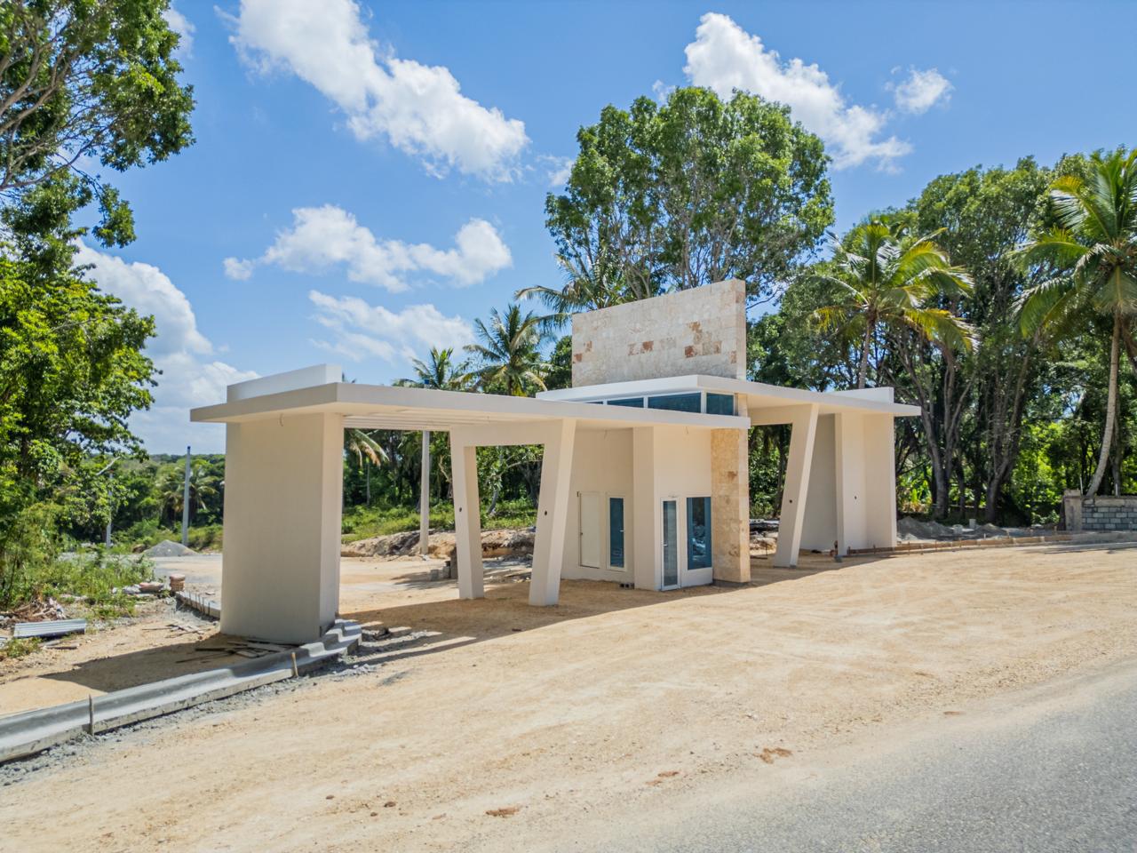 solares y terrenos - A tan solo 5 minuto de la playa Najayo y a 10 minuto de la playa Palenque! 2