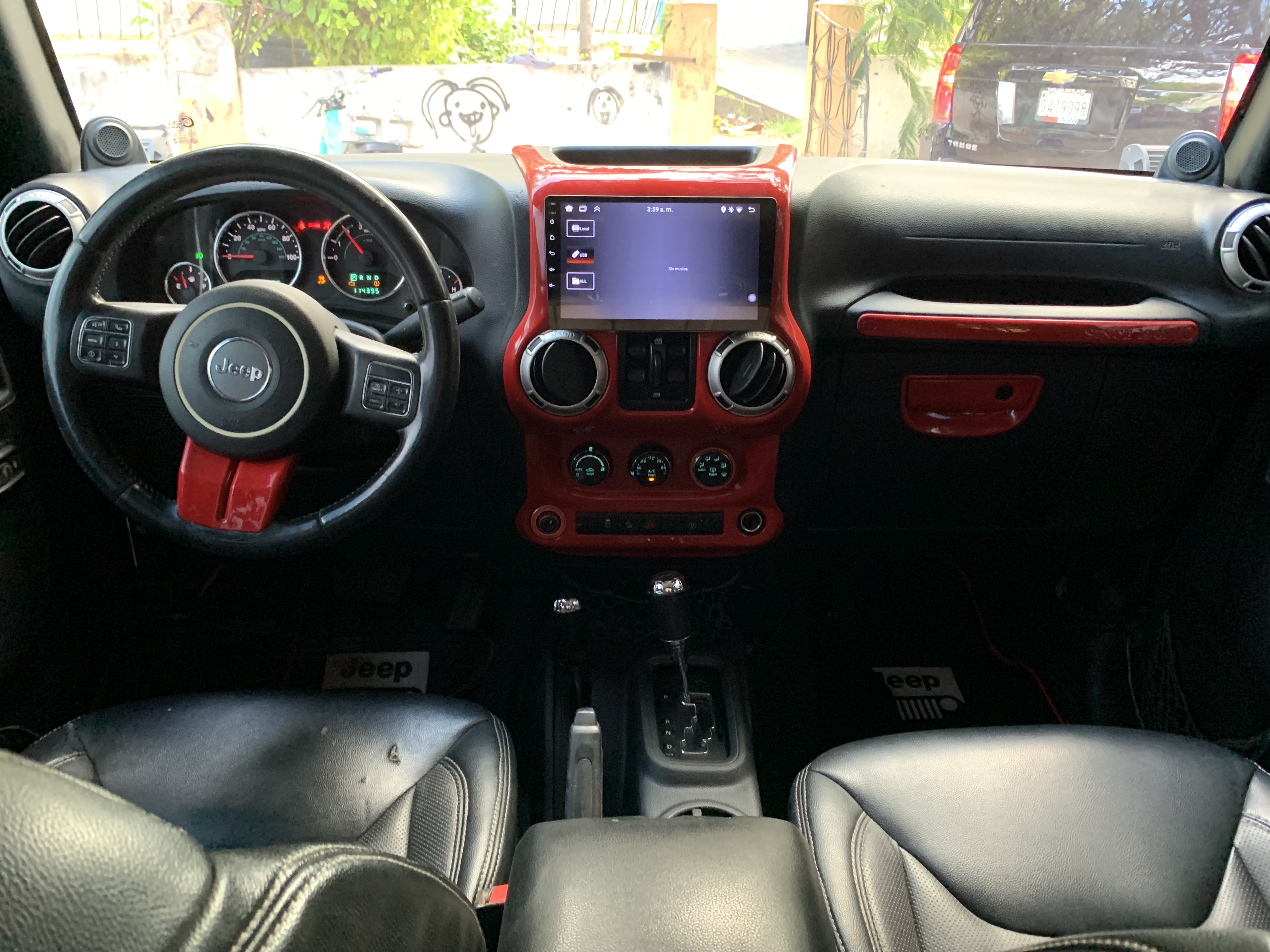 jeepetas y camionetas - Jeep Wrangler Sahara Unlimited 2013 
EXCELENTES CONDICIONES 3