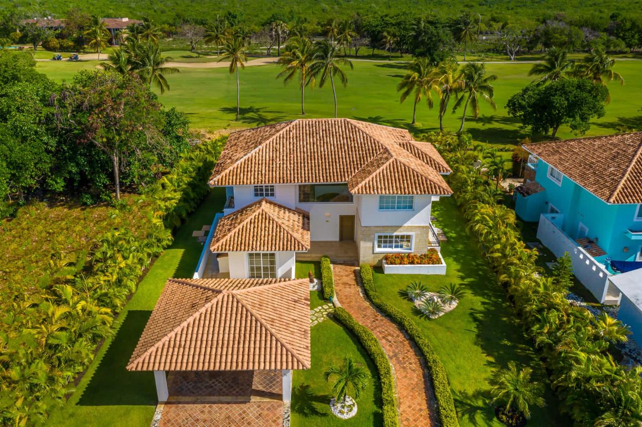 casas vacacionales y villas - Villa en Cocotal Punta Cana  7