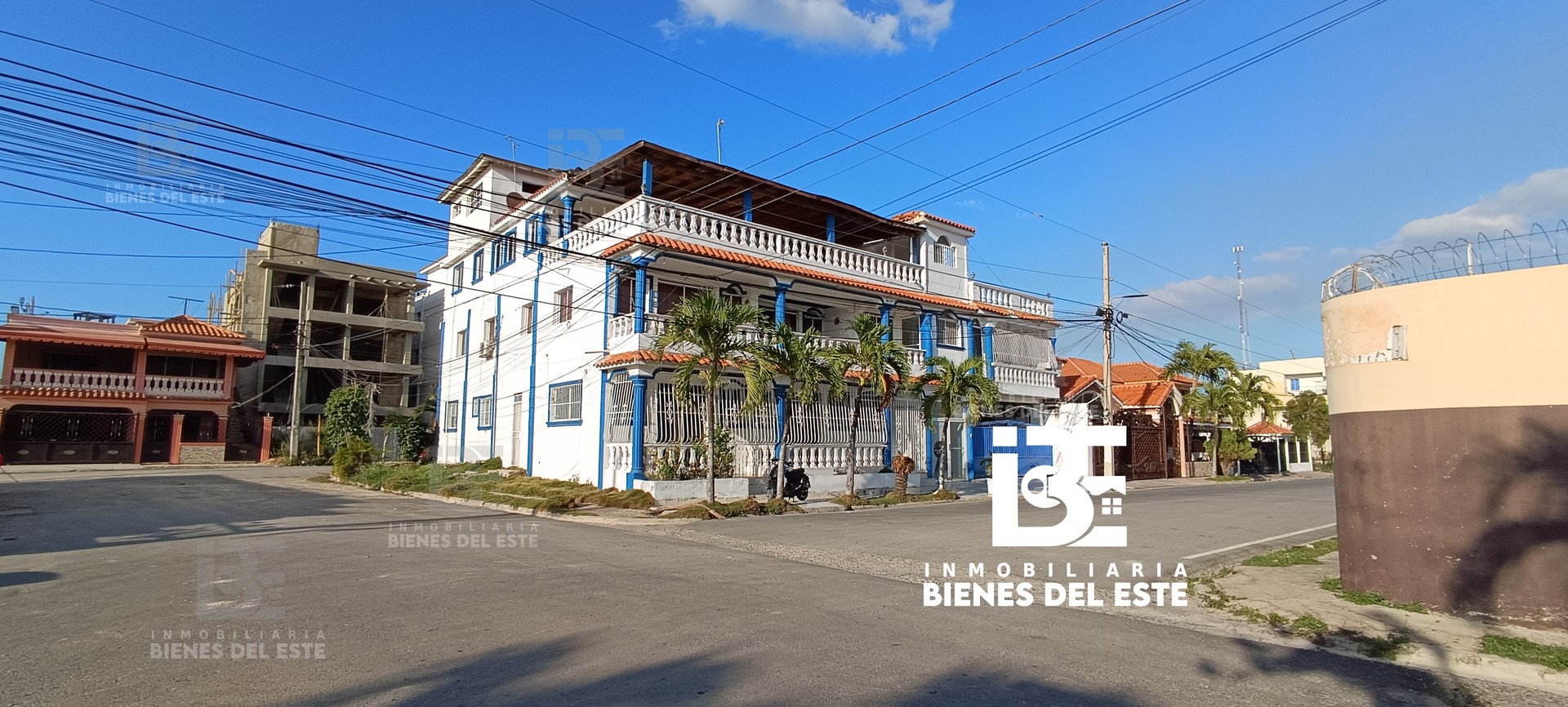 habitaciones y viviendas compartidas - Edificio con 7 Apartamentos y un Penthouse 0