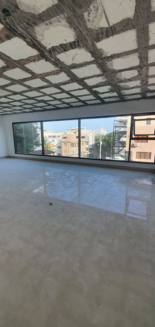 oficinas y locales comerciales - Mirador Sur local comercial 66m2 3er nivel 1 parqueo 1