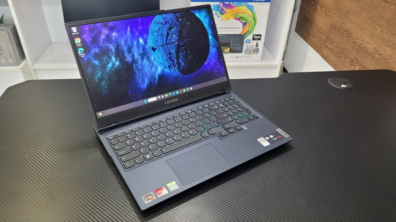 computadoras y laptops - LAPTOP LENOVO LEGION 5 15, RYZEN 7, 8GB RAM, 512 SSD 0