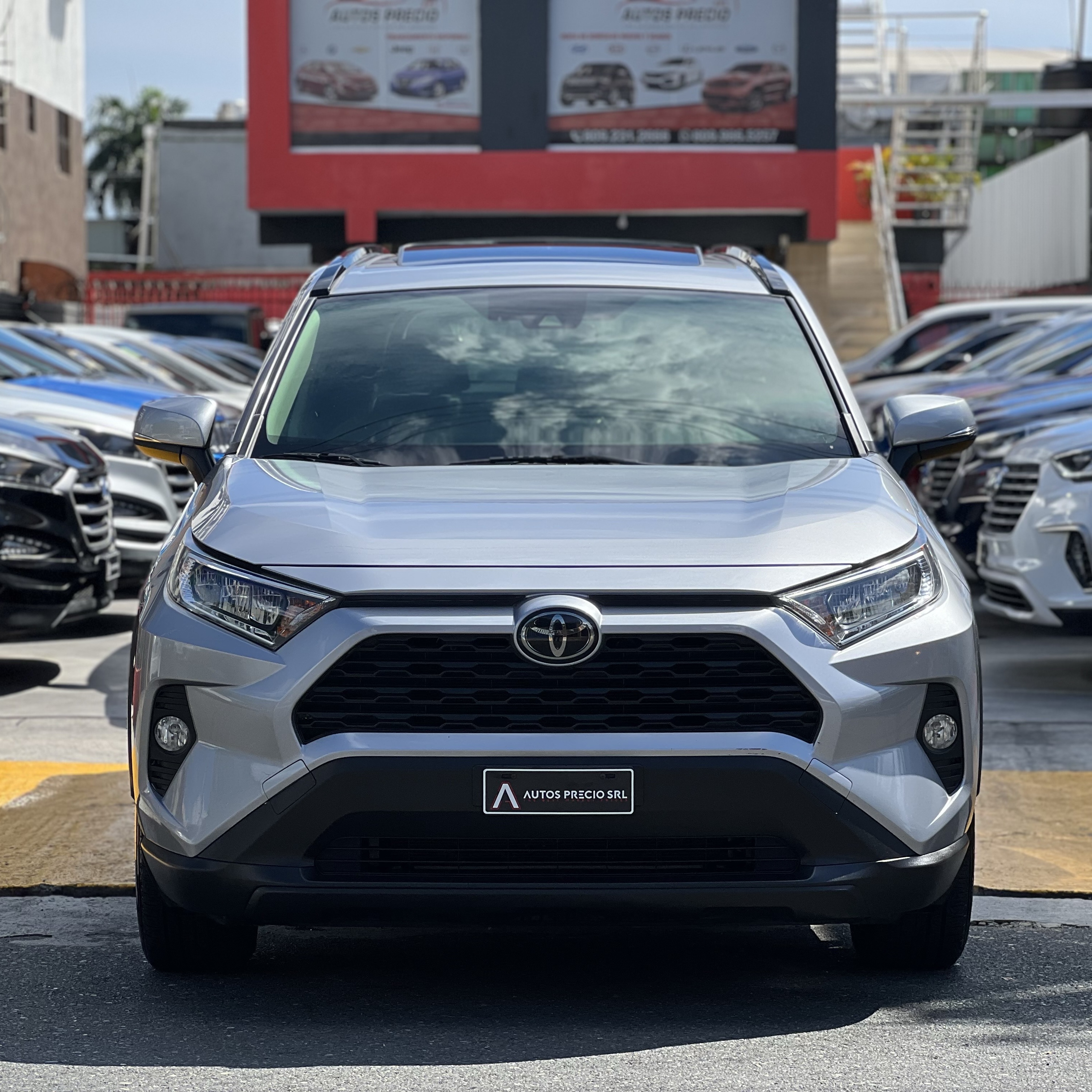 jeepetas y camionetas - Toyota Rav-4 XLE PREMIUN 4x4 2019 0