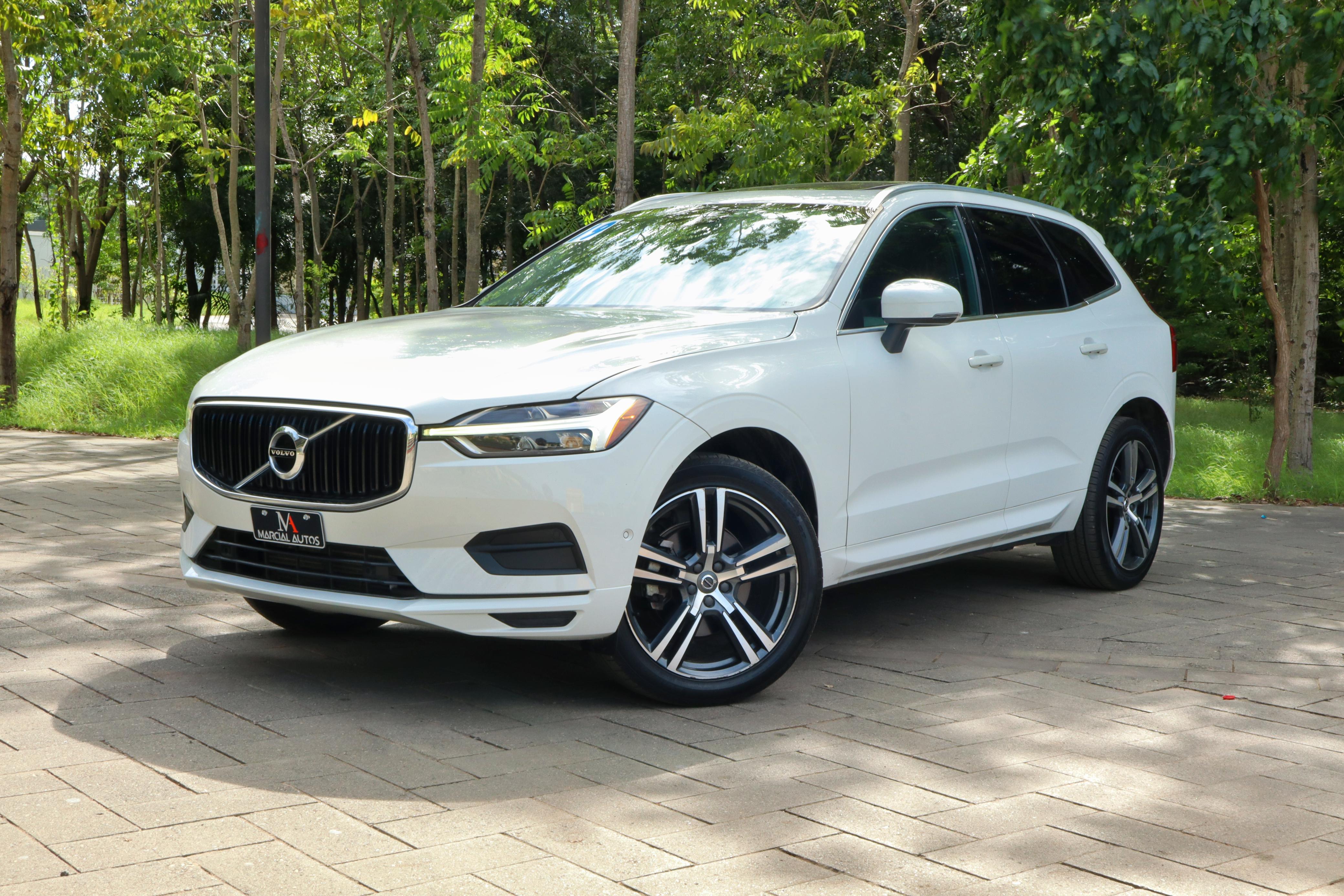 jeepetas y camionetas - Montate en esta impecable lujosa confortable volvo XC60 T5 2019  2