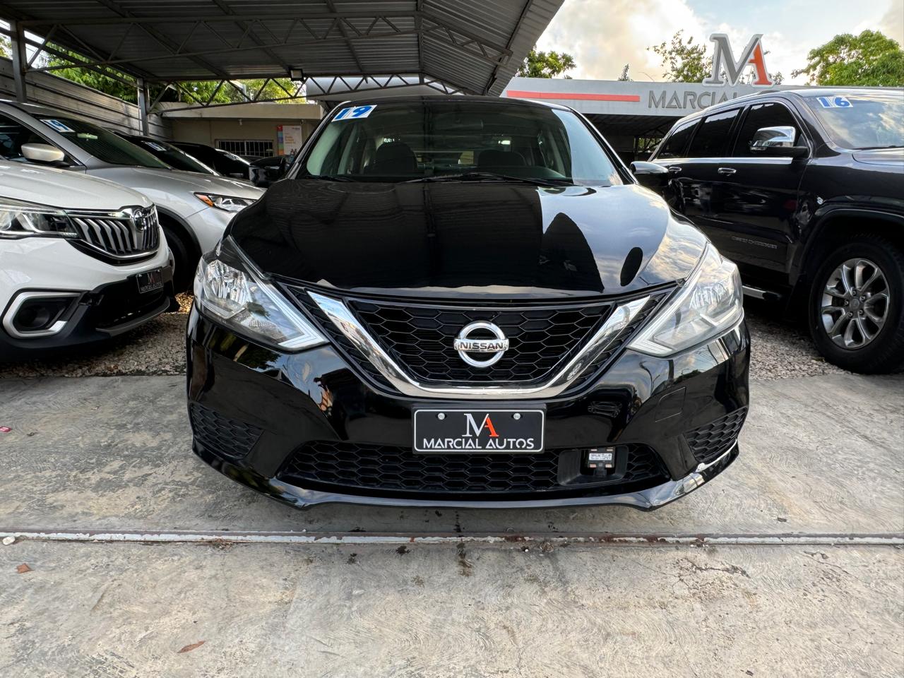 jeepetas y camionetas - No lo encontraras al mejor precio y condiciones Nissan sentra SV 2019  1