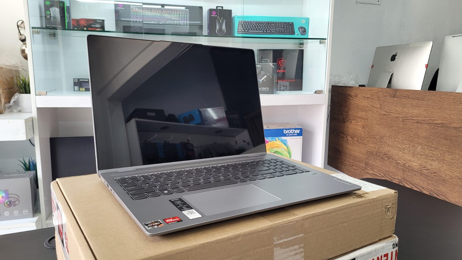 computadoras y laptops - LAPTOP LENOVO FLEX 5 RYZEN 7 TOUCH 16GB 1TB SSD 1