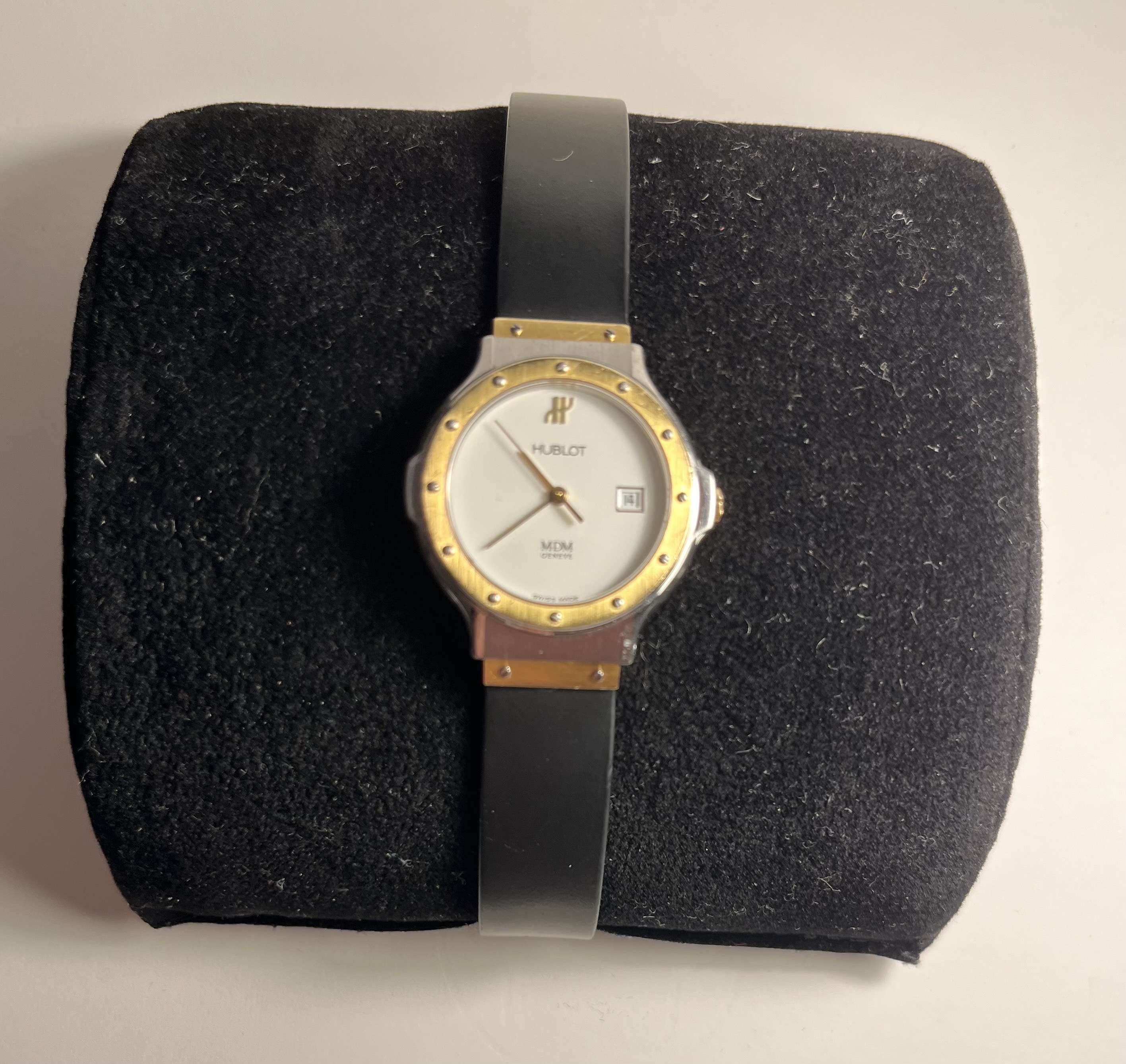 joyas, relojes y accesorios - Se vende reloj hublot mdm de mujer oro 18k con Acero 1