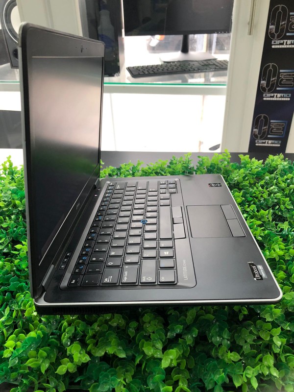 computadoras y laptops - Laptop Dell Latitude E7440 13.5", i5-4Ta, 8GB Ram, 128GB SSD 3