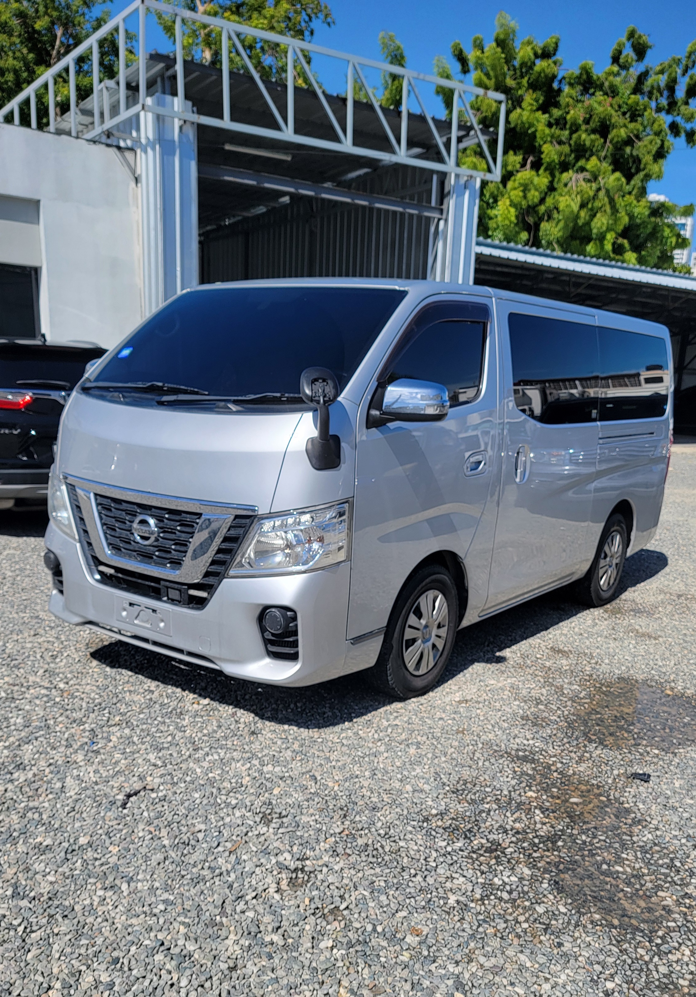 jeepetas y camionetas - FURGONETA NISSAN NV300 2017