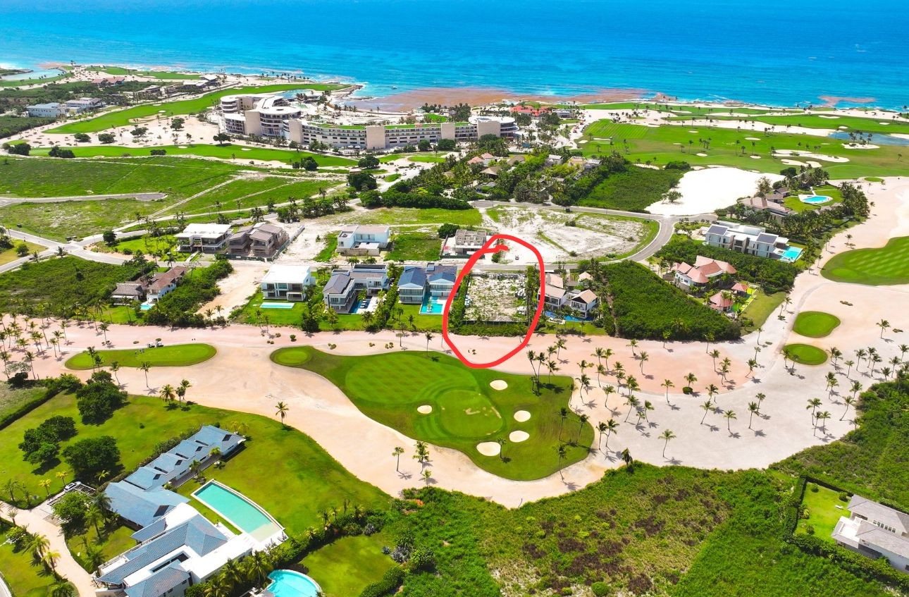 casas vacacionales y villas - Villa en Cap Cana Punta Espada en Plano de 6 habitaciones con plan de pagos