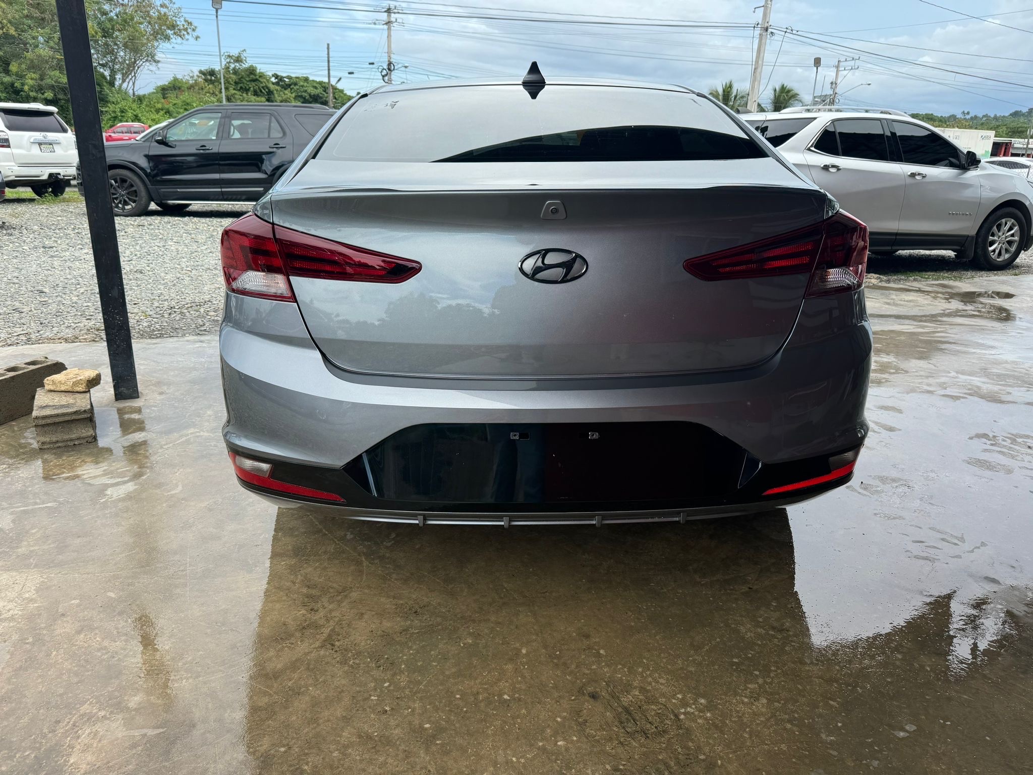 carros - Hyundai Elantra 2019 4