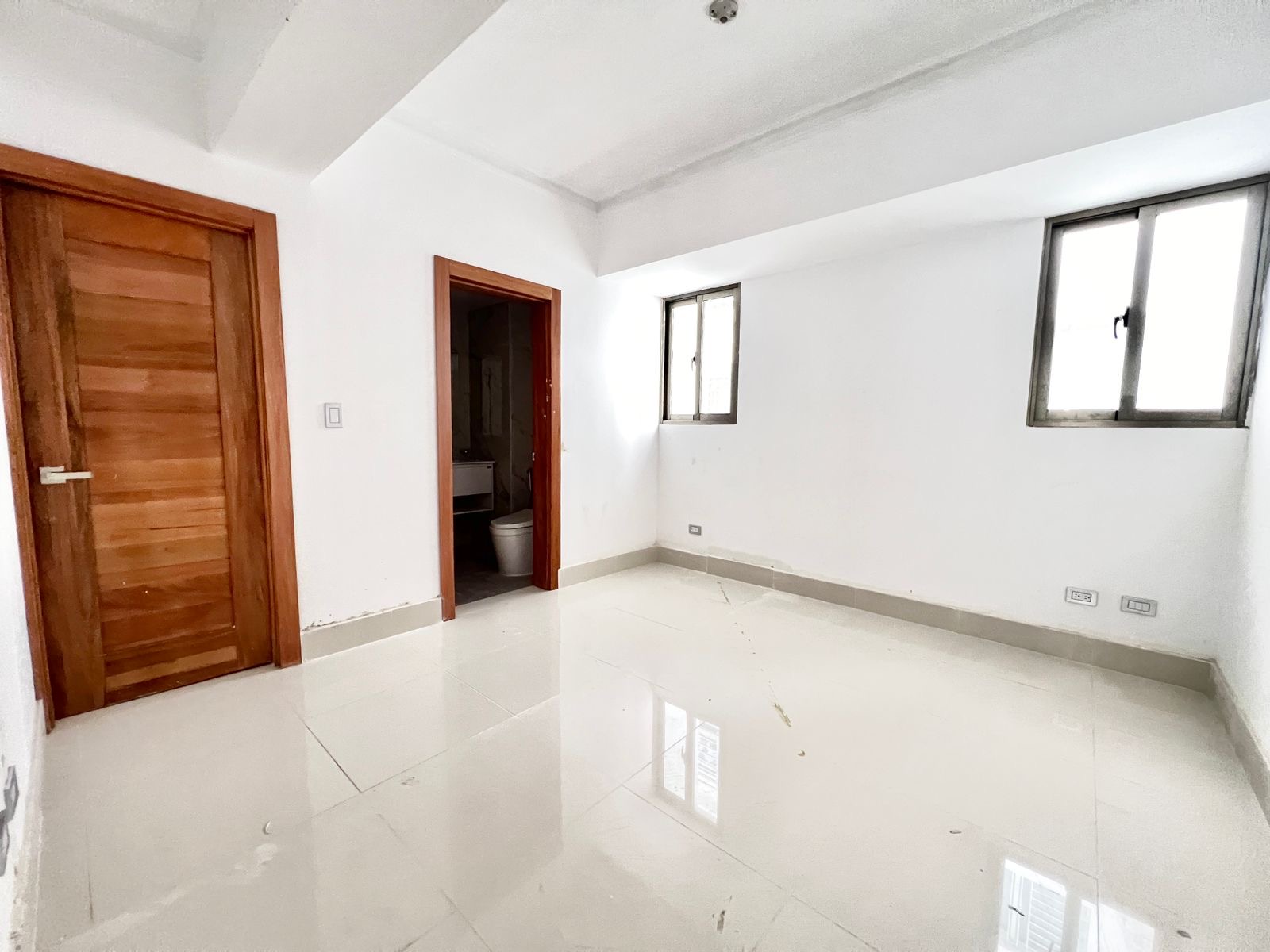 apartamentos - Vendo piso 5 nuevo en el millón dos habitaciones d 1