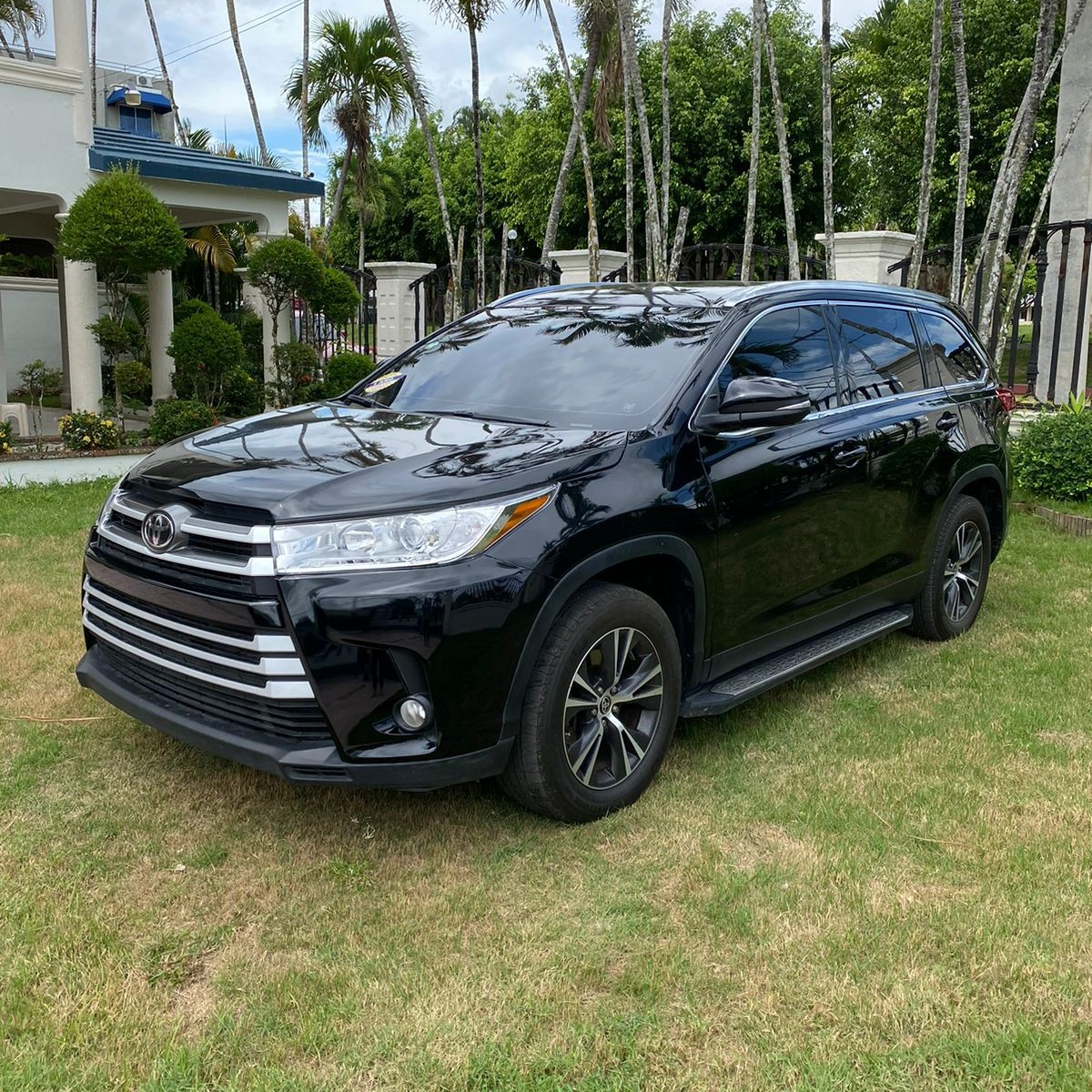 jeepetas y camionetas - Toyota higlander le plus 2019 0