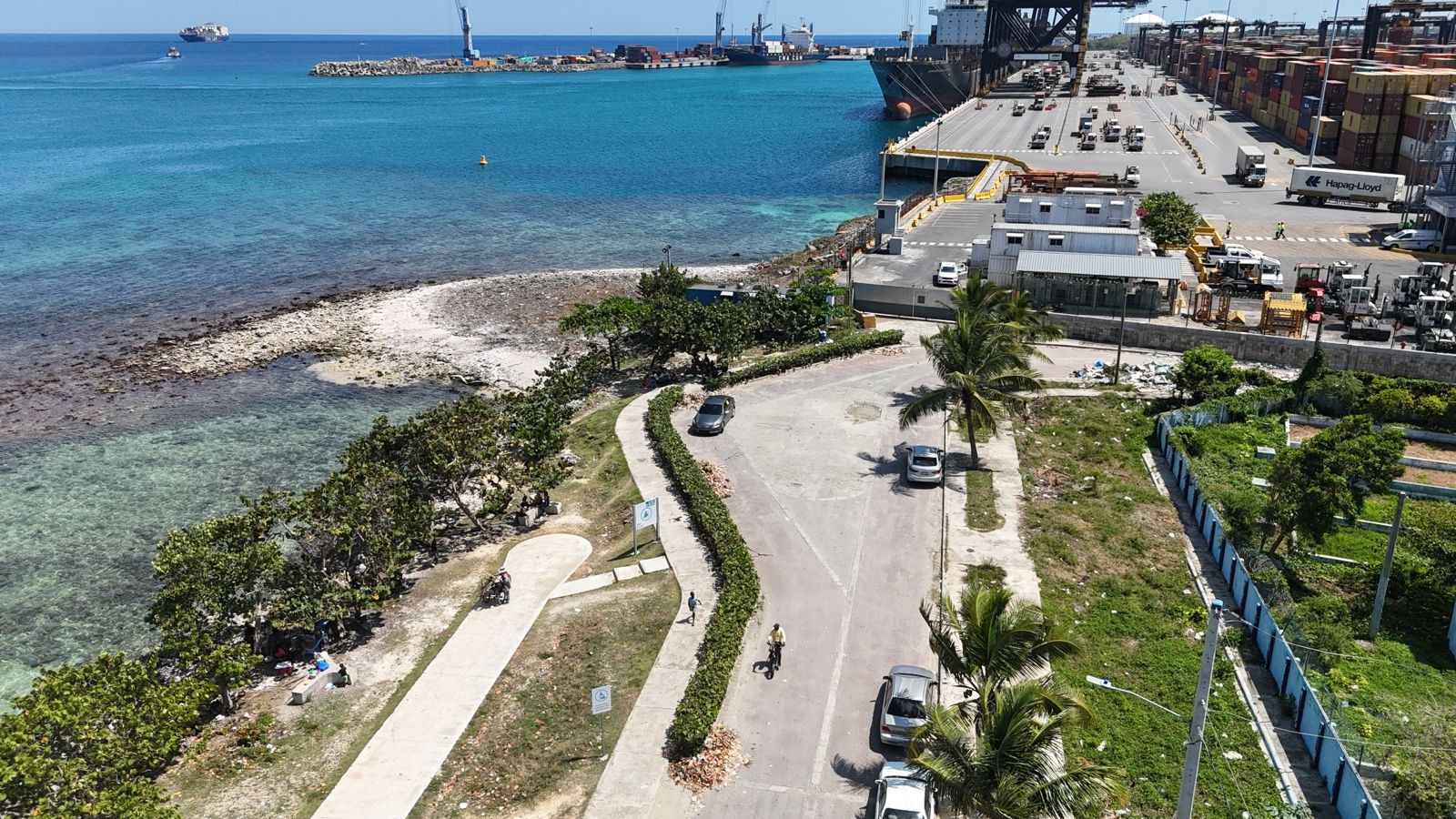 solares y terrenos - Solar en Boca Chica frente al mar de 6,288 m2 